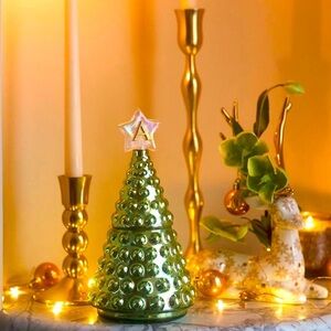 HP 🎉 Anthropologie “L” Monogram Tree Woody Balsam & Cedarwood Candle NWT